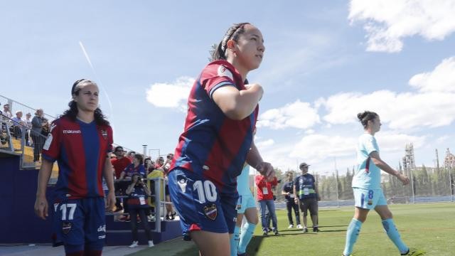 Charlyn Corral se proclama máxima goleadora de la liga femenina