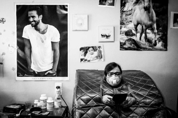 Carmen Sayago gana la beca PhotOn de 2018 con 'Birds of pollution' 