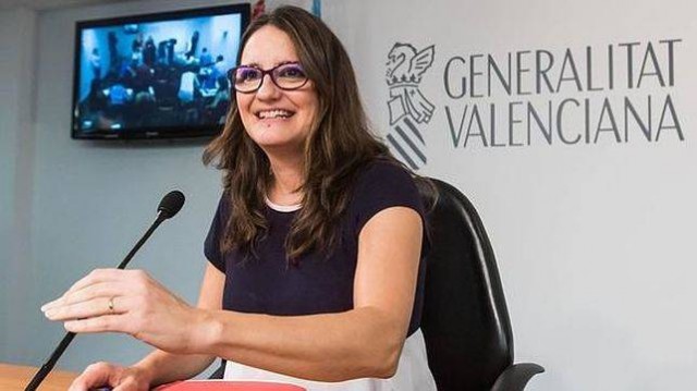 Oltra insiste en la reivindicación de la deuda histórica