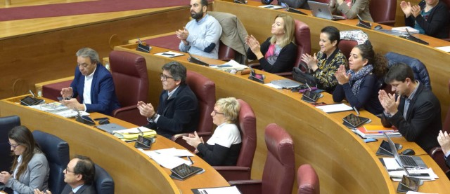 Les Corts instan a Sanidad a cambiar los nombres de centros de salud que recuerden el franquismo