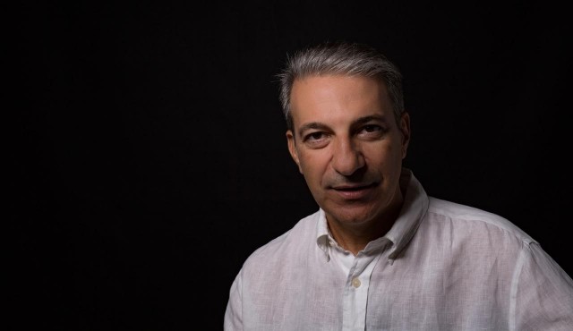 Daniel Torán presenta su primera novela: 'Subir hacia abajo'
