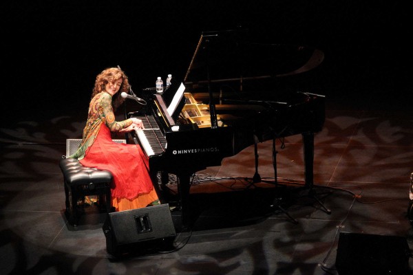 Carmen París interpreta els temes més destacats del seu repertori pianístic en el Palau 