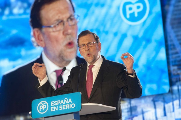 “Si Rajoy sigue en el gobierno, España se va a la…”