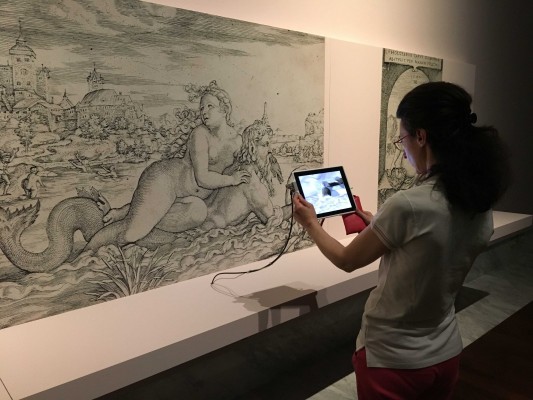 El arte en miniatura toma el Museu de Belles Arts con antiguas estampas y grabrados alemanes 