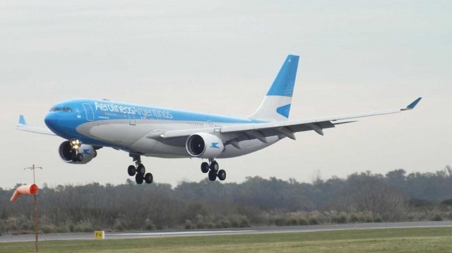 Acciona gana el contrato de 'handling' de Aerolíneas Argentinas en Santiago de Chile