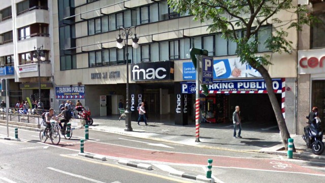 Fnac deberá ofrecer al menos un 80% de productos culturales si quiere abrir los domingos en València