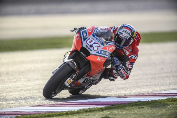 Dovizioso, Schrotter y Antonelli dominan el primer día

