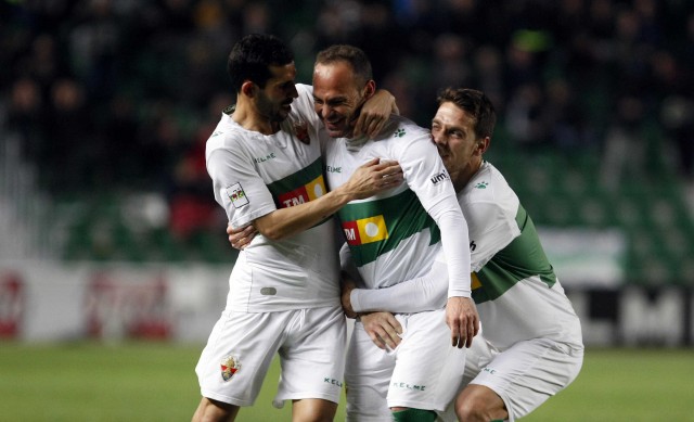 El Elche quiere hacer valer su pegada en el primer duelo ante el Murcia

