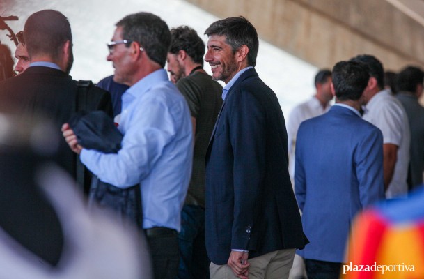 Las mejores imágenes de la presentación de la camiseta del Valencia CF para su Centenario (Fotos: Carla Cortés)