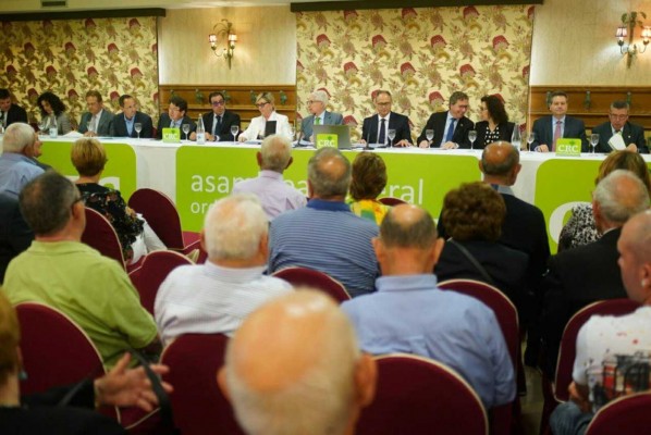 Diez cooperativas de crédito valencianas se asocian al margen de Cajamar