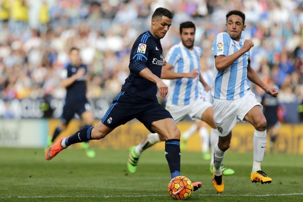 El Málaga deja al Madrid con pocas opciones de título