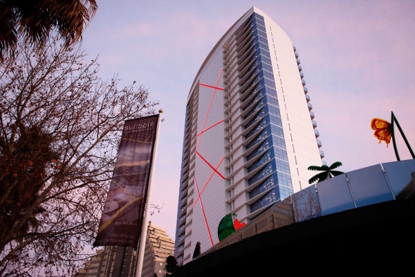 Consell y Ayuntamiento de Calp litigarán en el juzgado por la legalidad de dos nuevos hoteles
