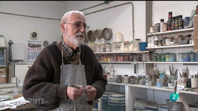 Medio centenar de artistas 'dialogan' con obras de Enric Mestre en el Museo Nacional de Cerámica