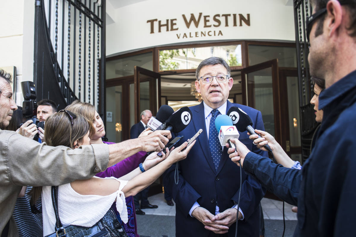 Puig muestra su estupor por la detención de Zaplana y a los partidos no les sorprende