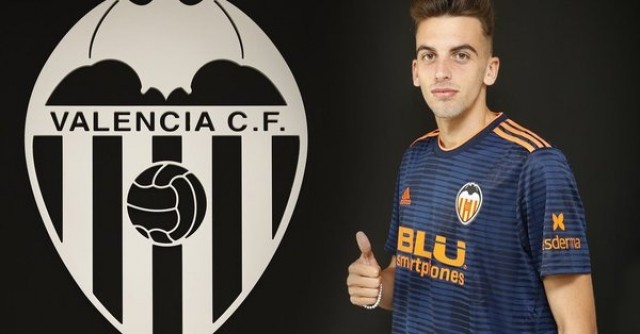 El Valencia renueva a Álex Centelles hasta 2021