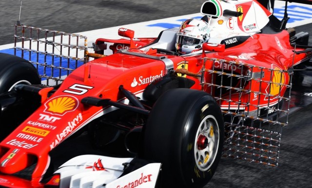 Vettel delante de Hamilton en la primera jornada de pruebas; Sainz, séptimo