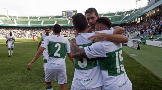 El Elche ofrece a sus abonados la compra de hasta dos entradas adicionales de precio reducido para el partido con el Sporting B