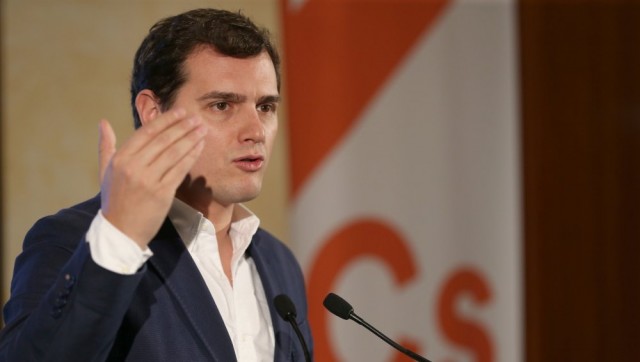 Rivera ofrece a Rajoy pactar elecciones en otoño o apoyaría una moción con un candidato independiente