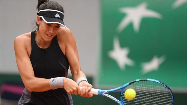 Muguruza apea a Kuznetsova y avanza a segunda ronda, donde se mide con Ferro
