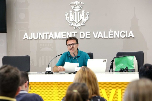 El Ayuntamiento presenta un plan de Seguridad Vial para lograr una ciudad 