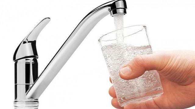 Cada español desperdicia el equivalente a 131 litros de agua al día en alimentos