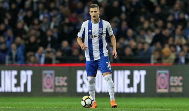 El Manchester de Mourinho quiere a Diogo Dalot, del Oporto, según la prensa lusa