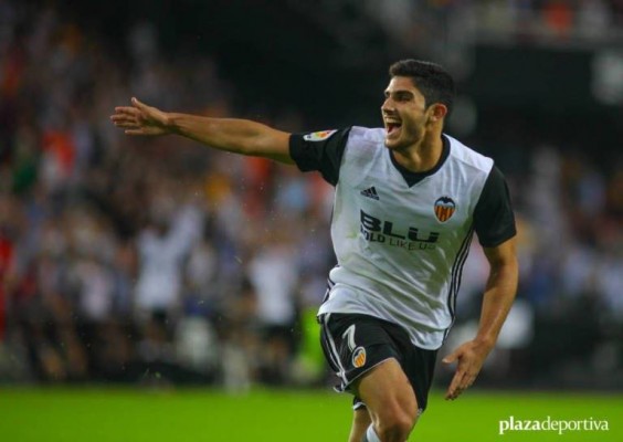 Gonçalo Guedes prefiere no hablar de su futuro hasta que pase el Mundial
