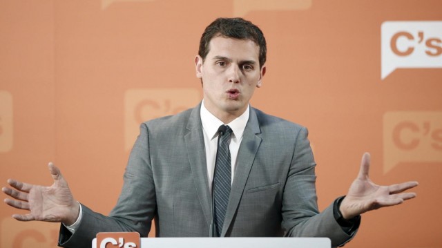 Albert Rivera condiciona un acuerdo con el PSOE a una reforma exprés de la Constitución 
