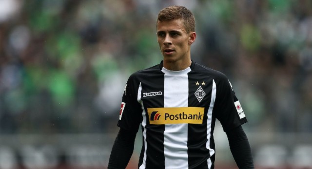 El Valencia se reúne con el padre de Thorgan Hazard