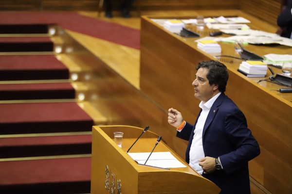 Cambio de cromos en Cs: la dirección pone a Emigdio Tormo al frente de la Ley Electoral 