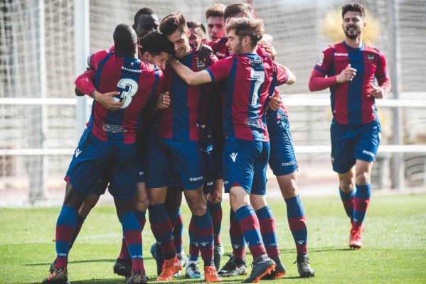 El Racing Villalbés, un hueso como local para el Atlético Levante