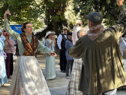 Fira Modernista de Alcoy. Jornada del Sábado 2024 (fotos AP) 