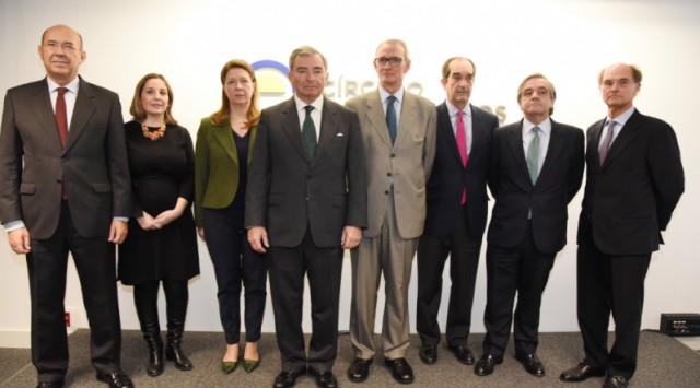El grupo Economía y Sociedad consideraría un 