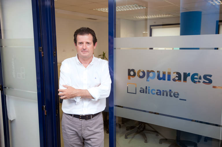 El PP respalda al alcalde de Orihuela; Cs, PSPV y Compromís forzarán a Sanidad que denuncie el caso