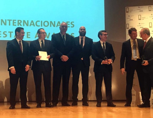Los Promotores Inmobiliarios premian al Paseo de Poniente de Benidorm por su capacidad para atraer inversiones

