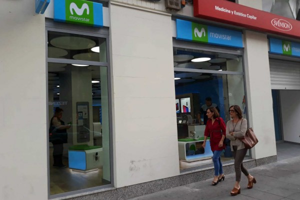 Telefónica ocupa el local vacío de BMN en Maisonnave con una 'flag ship' de Movistar