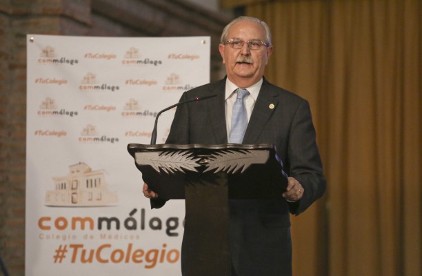 La Organización Médica Colegial reconoce que apoya a los médicos que utilizan pseudoterapias