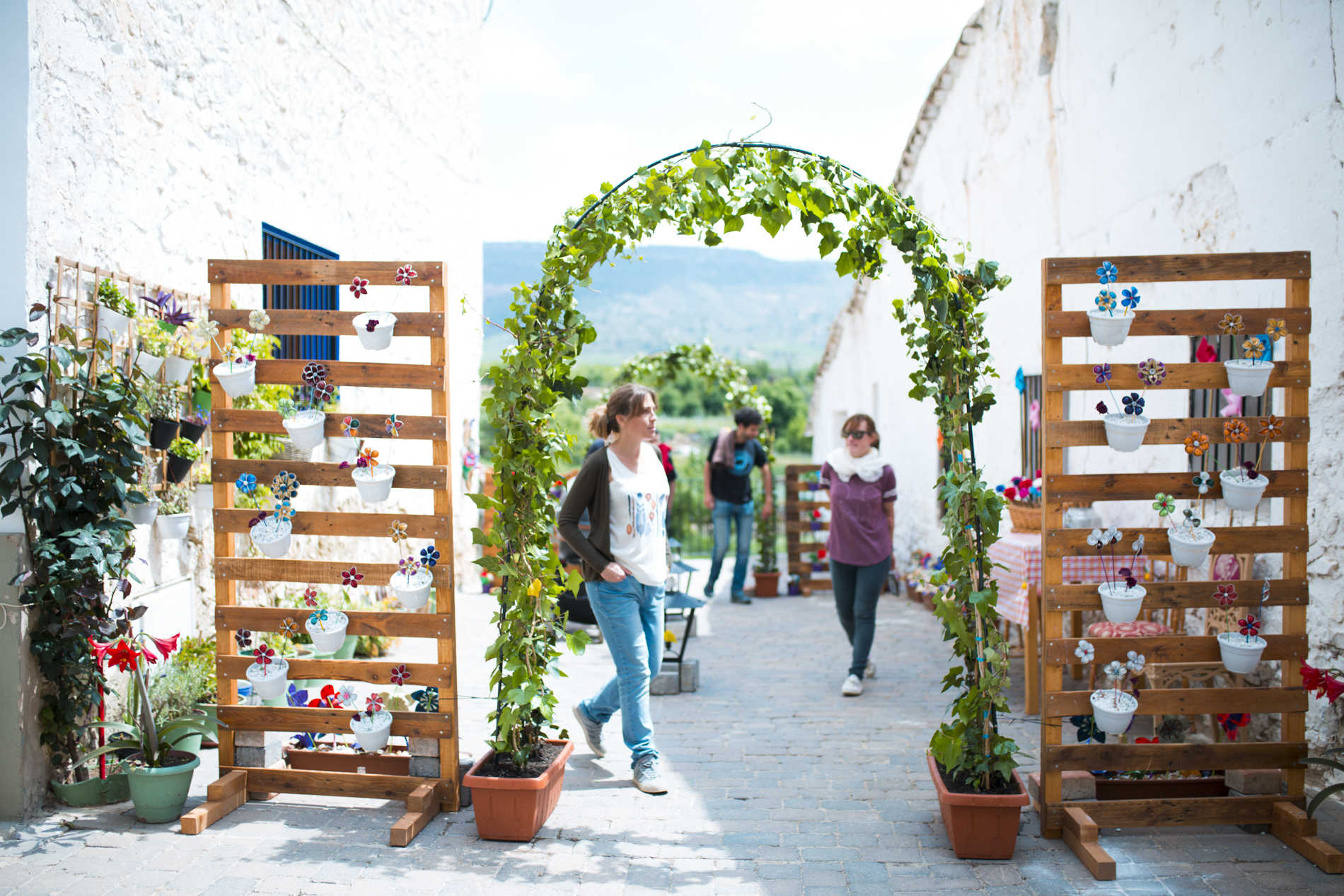 Aras en Flor: 11 jardines efímeros para llenar de vida la Laponia mediterránea
