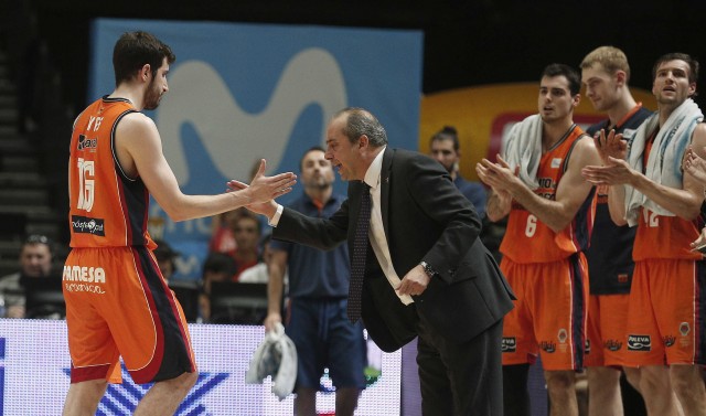 Vidorreta, con su futuro en el aire, prefiere continuar en Valencia que el banquillo de la selección