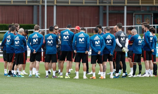 España regresa a los entrenamientos pendiente de Busquets
