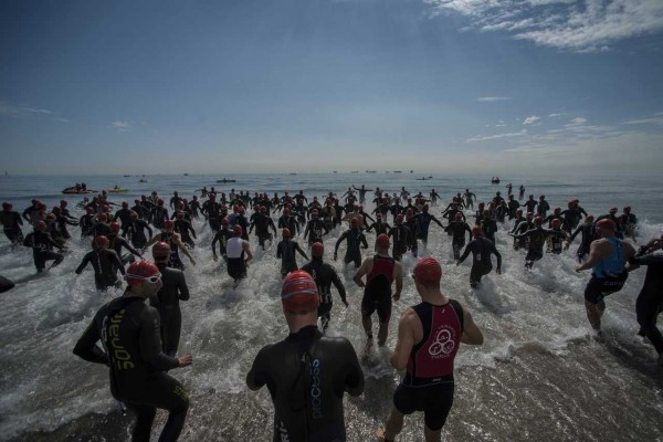 València acoge este fin de semana 
la Copa de España de Triatlón de Media Distancia 
