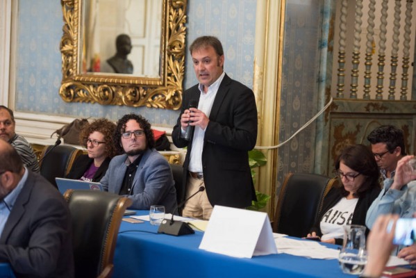 Compromís busca apoyos para obligar al PP a convocar la comisión de limpieza  