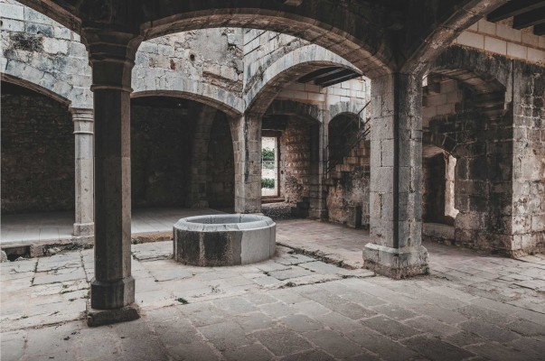 La Valldigna: El santuario en ruinas del valencianismo