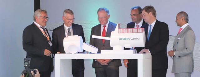 Siemens Gamesa inaugura su planta alemana para energía eólica marina