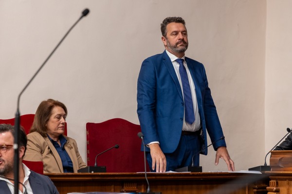 Pleno de abril de 2024 en Elche (Fotos: Pepe Olivares)