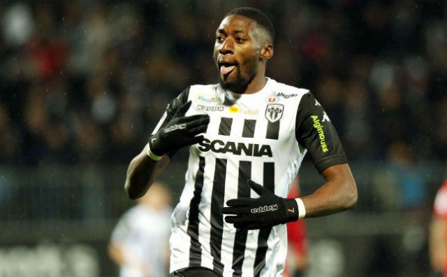 
El delantero Toko Ekambi negocia en Vila-real su fichaje