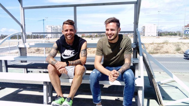 Saúl Ñíguez se reúne con sus hermanos en el entrenamiento del Elche

