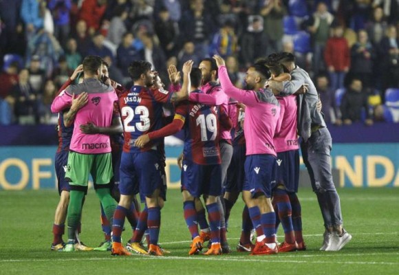 El Levante volverá a regalar el abono a los que vayan al campo toda la Liga