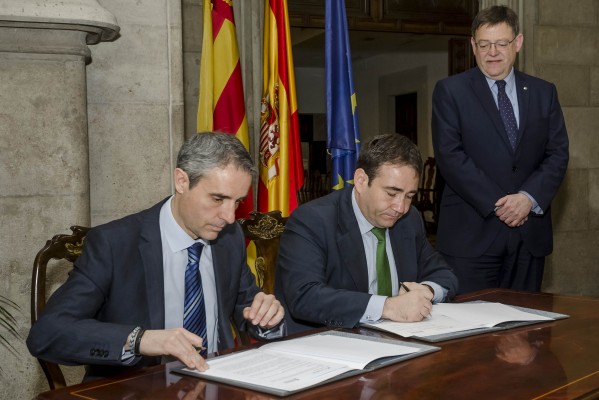 La Generalitat y CaixaBank impulsan la financiación a las empresas con una línea de 4.000 millones de euros