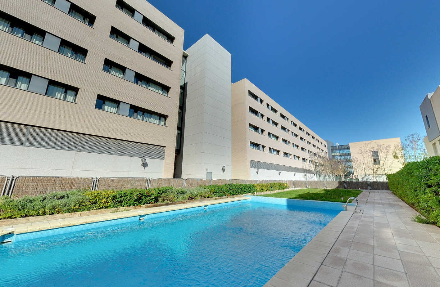 La Villa Universitaria confía en tener nuevo dueño antes de agotar el plazo de la subasta
